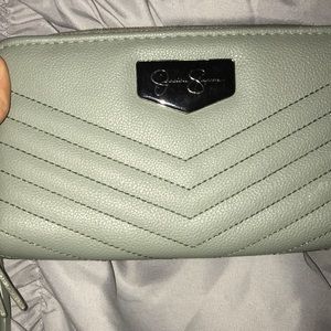 Green wallet